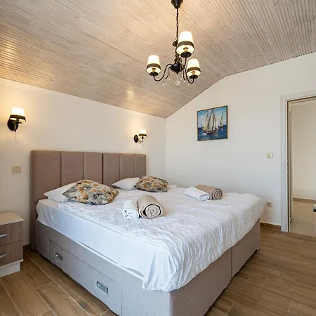 Sunset & Sunrise In Stanisici-two With Common Pool Villa