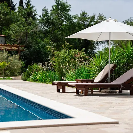 Villa Sunset & Sunrise In Stanisici-two With Common Pool
